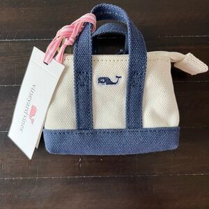 Vineyard Vines Heritage Tiny Tote Key Chain (Blue & Cream)
